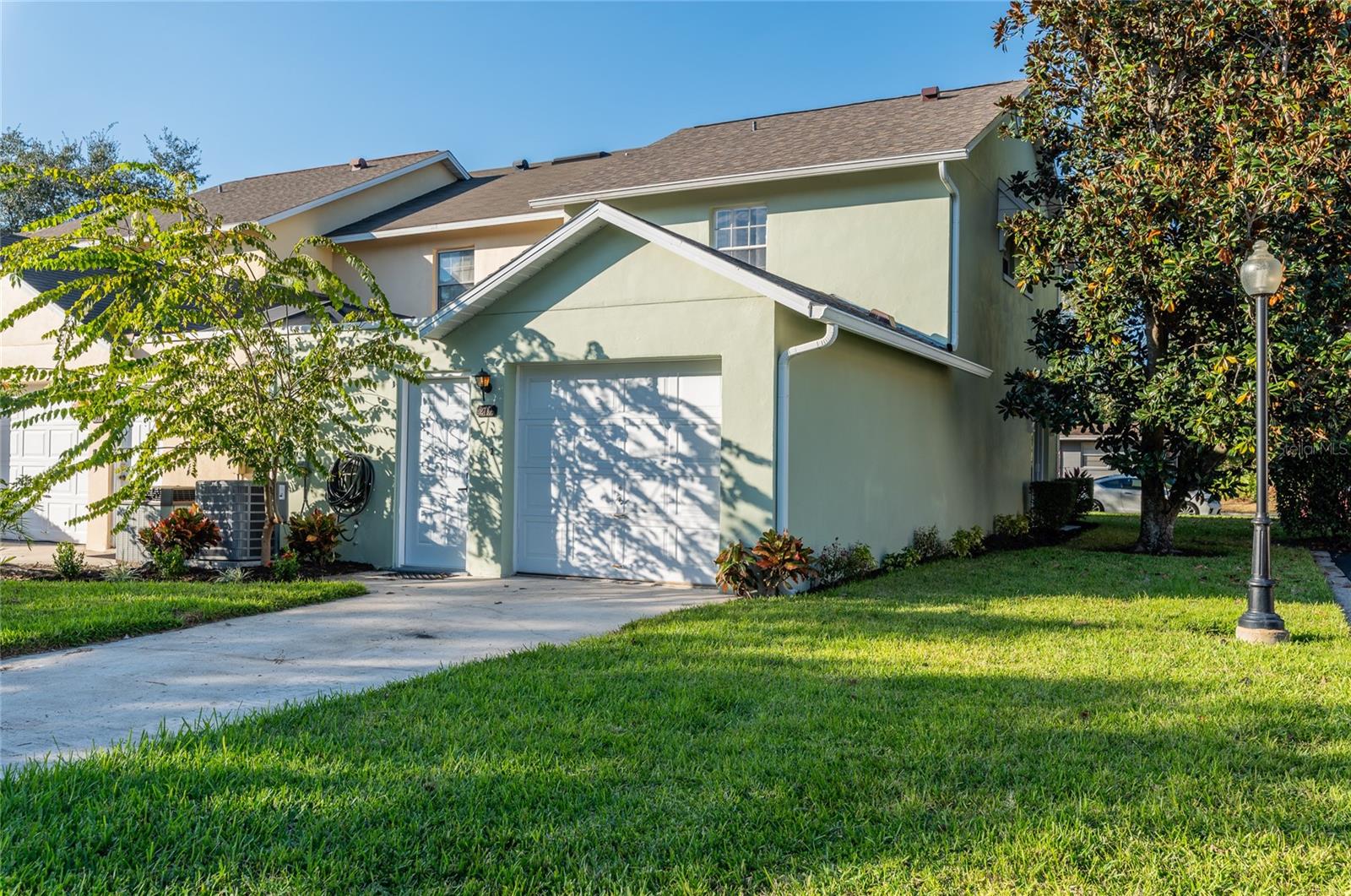 CHARLES TOWNE - Residential