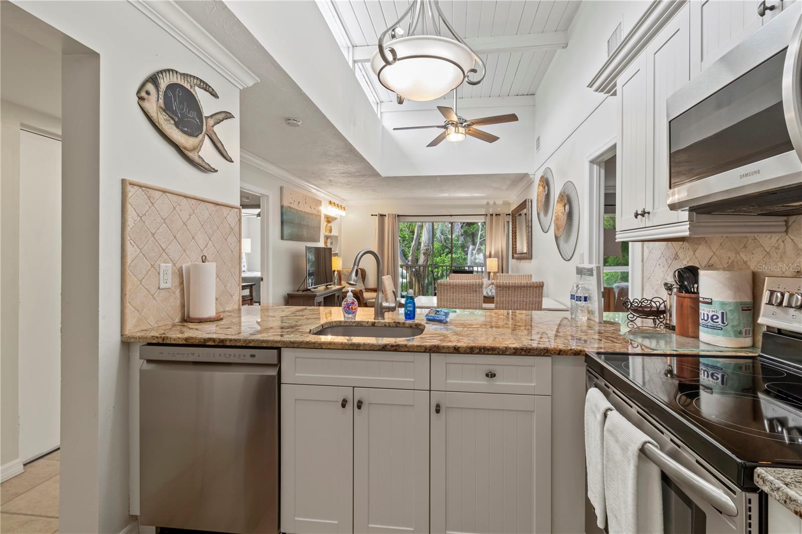 MCCALLS BEACH CASTLE - Residential