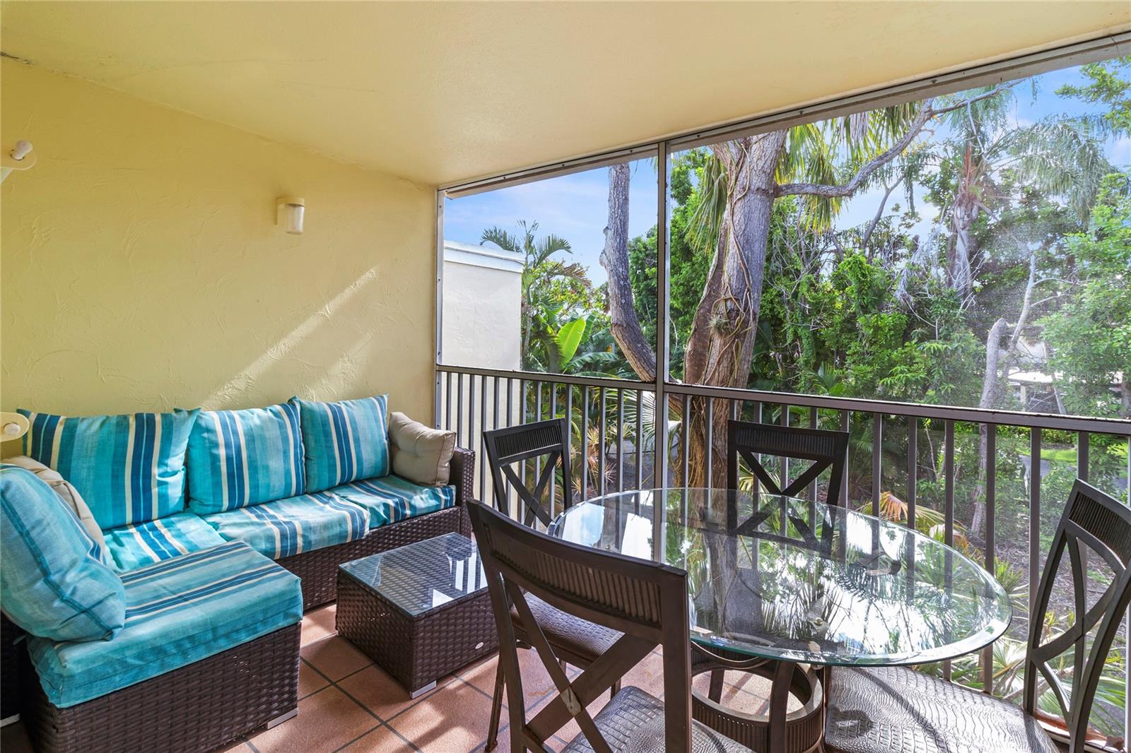 MCCALLS BEACH CASTLE - Residential