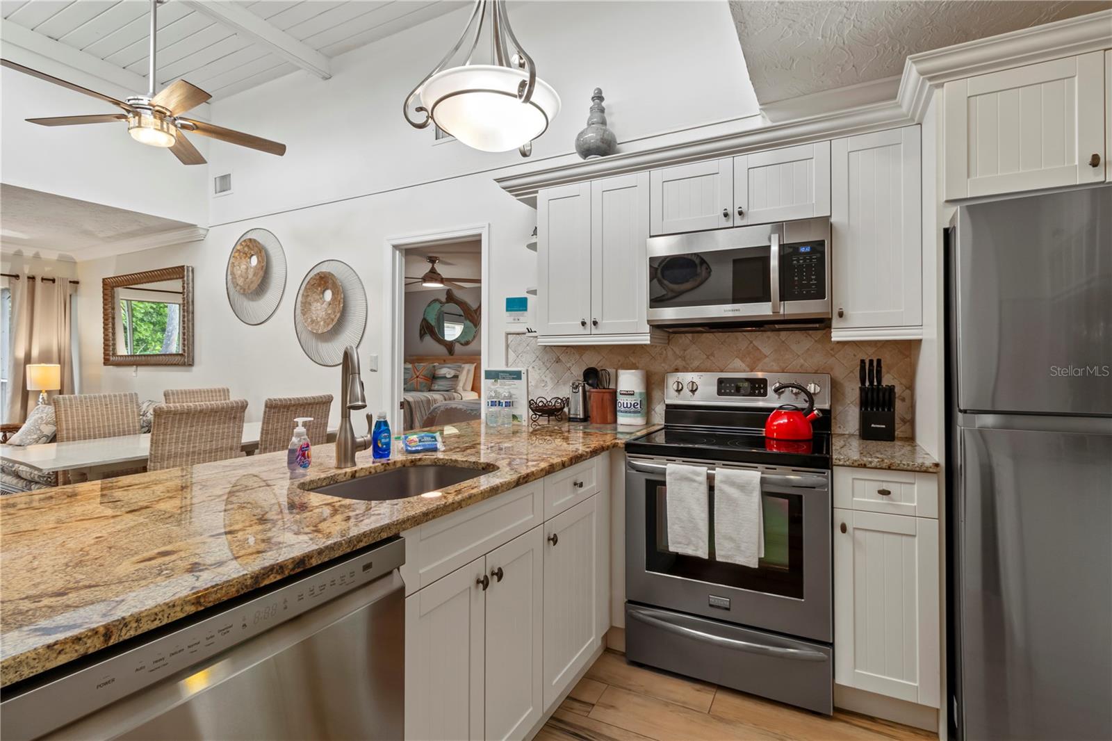 MCCALLS BEACH CASTLE - Residential