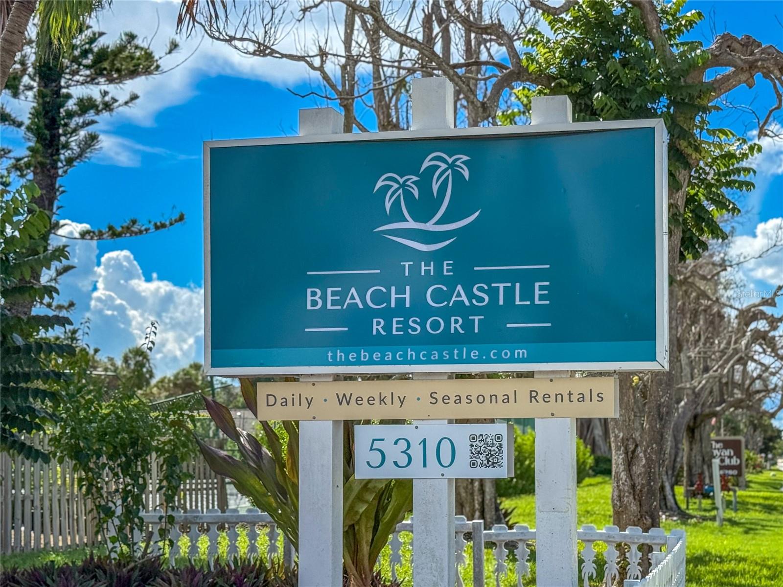MCCALLS BEACH CASTLE - Residential