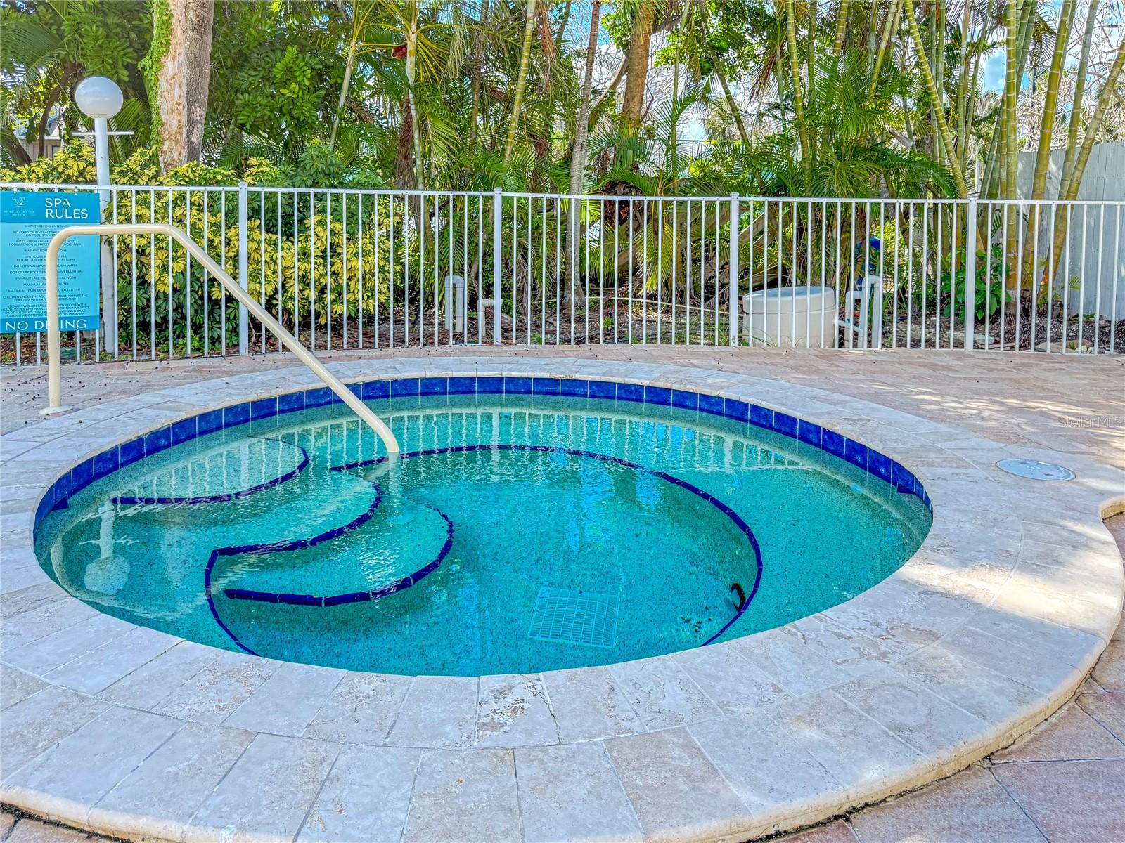 MCCALLS BEACH CASTLE - Residential