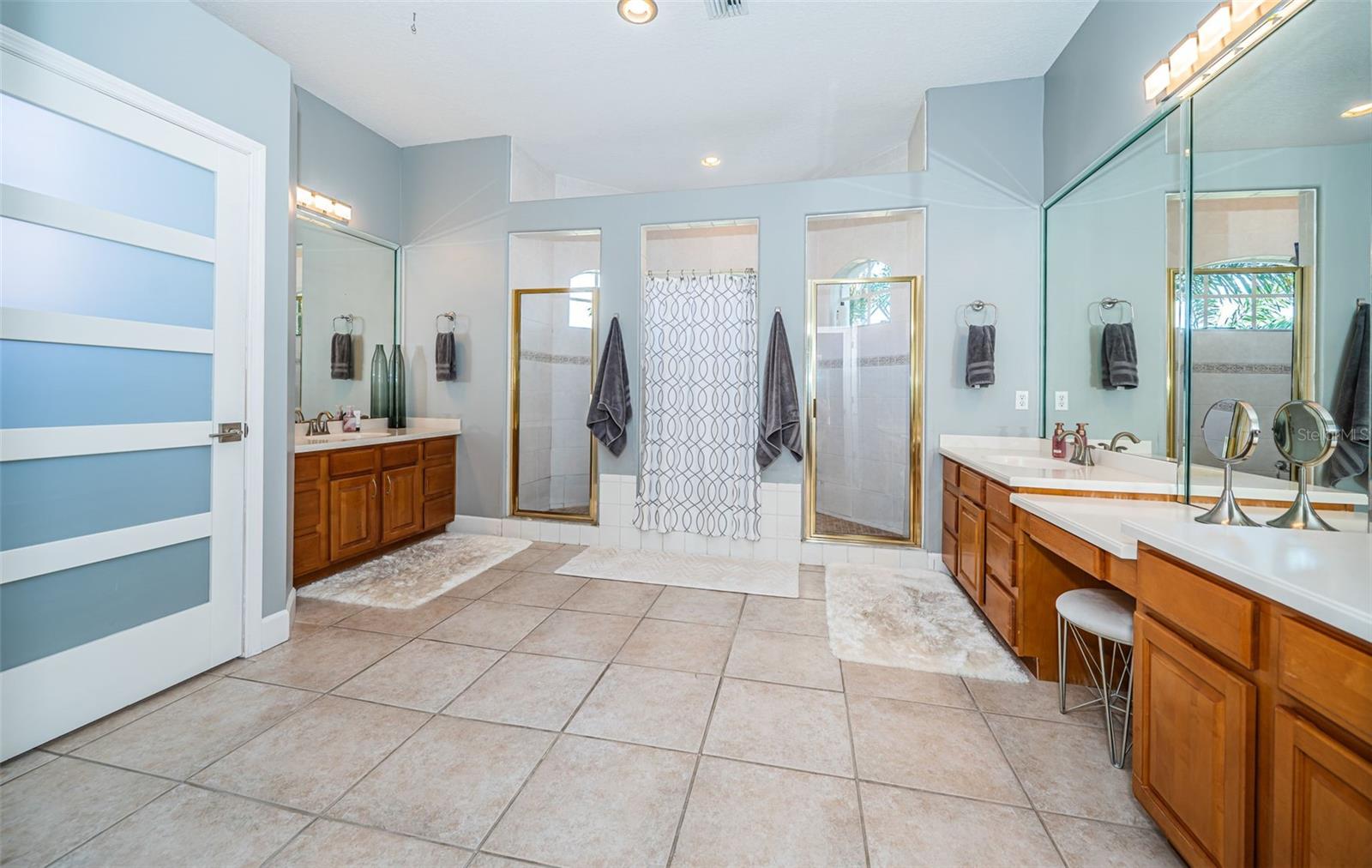 BAY ESTATES - Residential