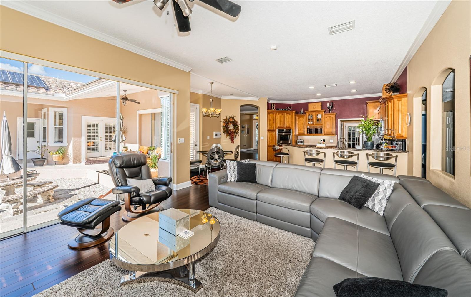 BAY ESTATES - Residential