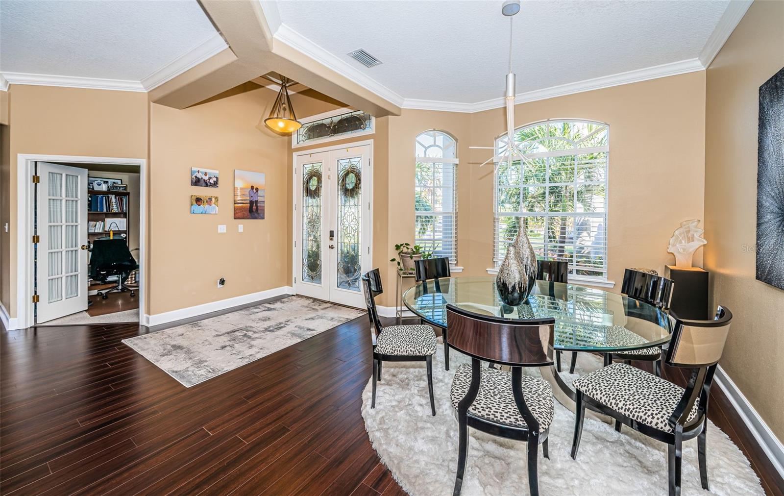 BAY ESTATES - Residential