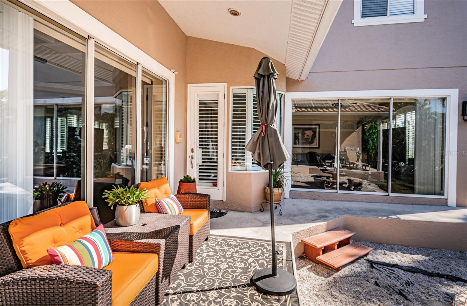 BAY ESTATES - Residential