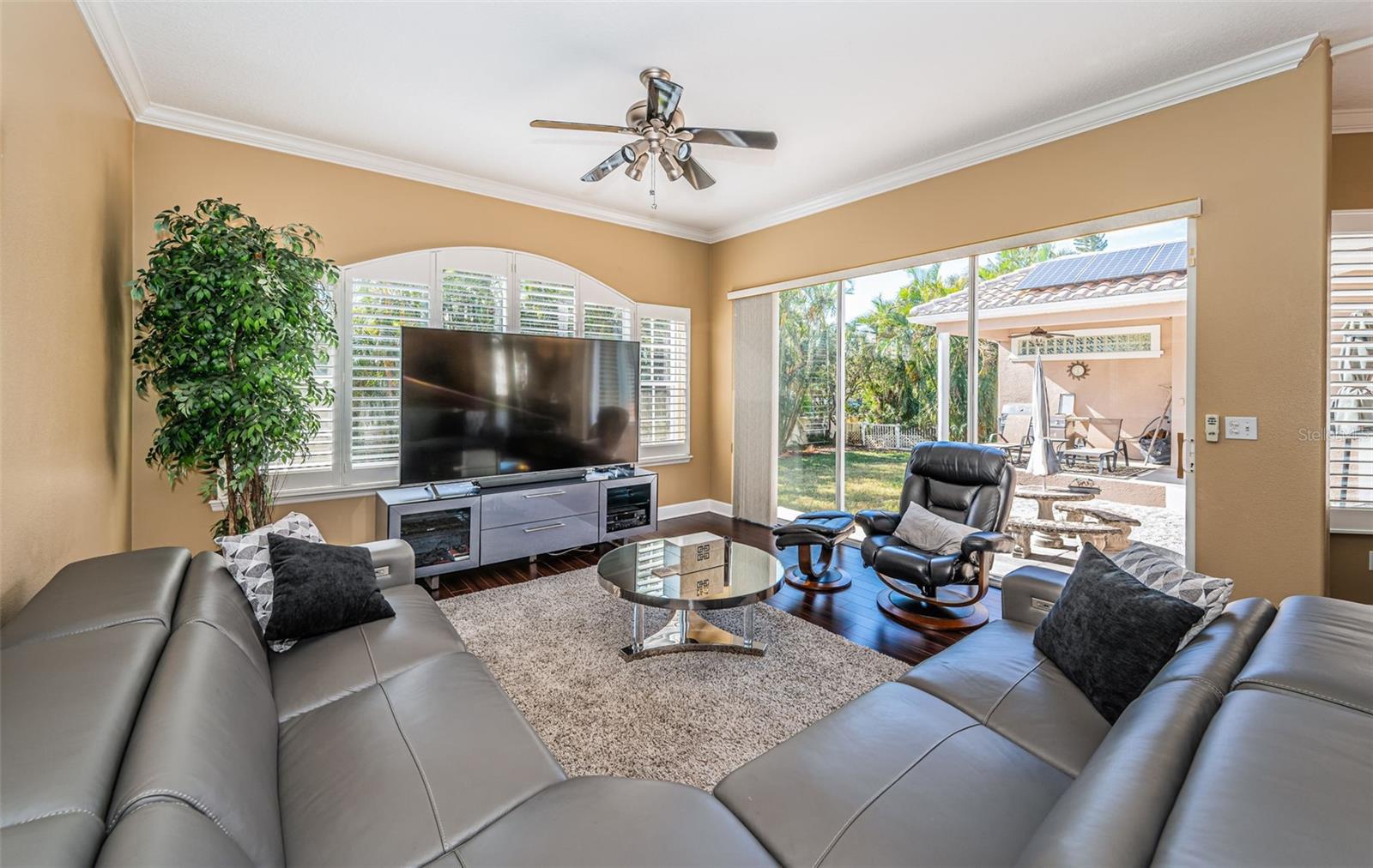 BAY ESTATES - Residential