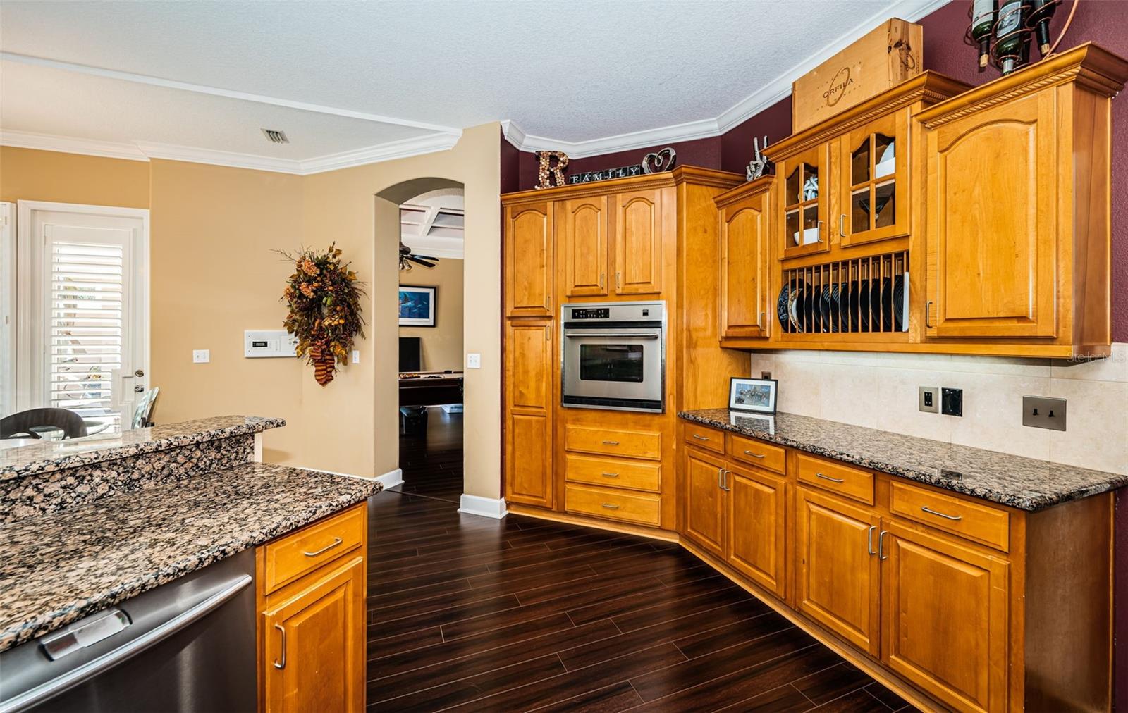 BAY ESTATES - Residential