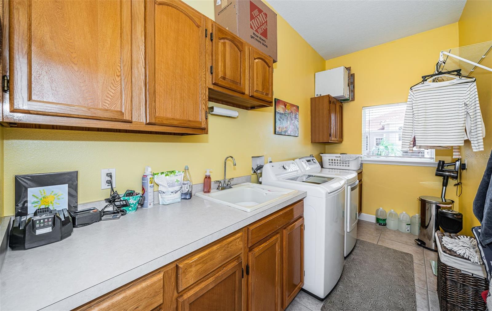 BAY ESTATES - Residential