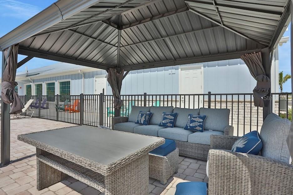 PALM BREEZE/PUNTA GORDA - Land