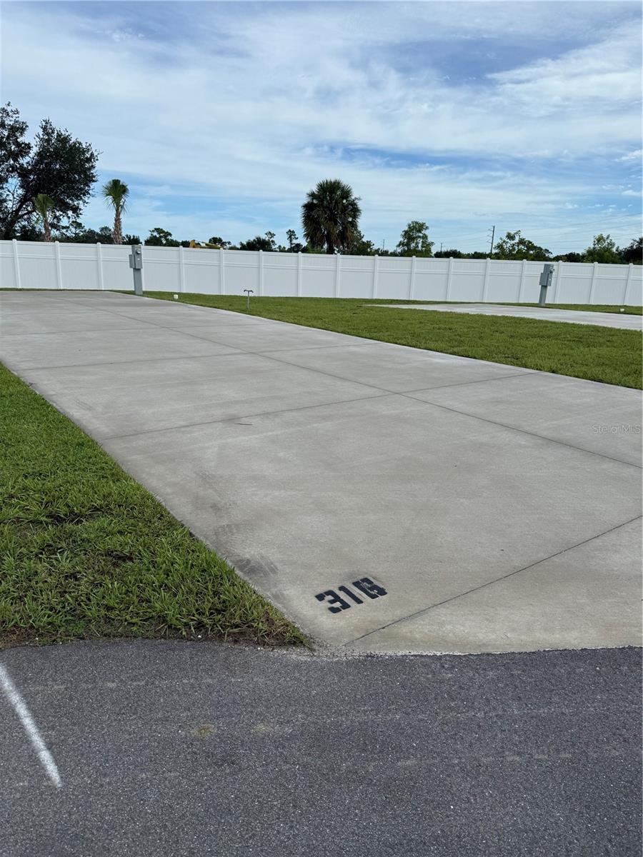 PALM BREEZE/PUNTA GORDA - Land