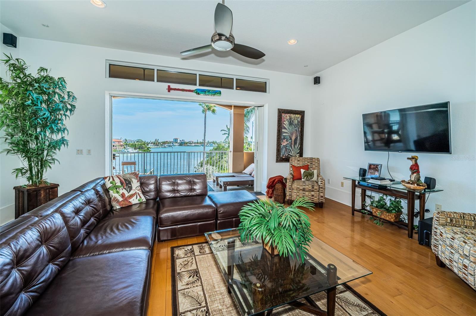 VILLAS AT MARITANA CONDO - Residential