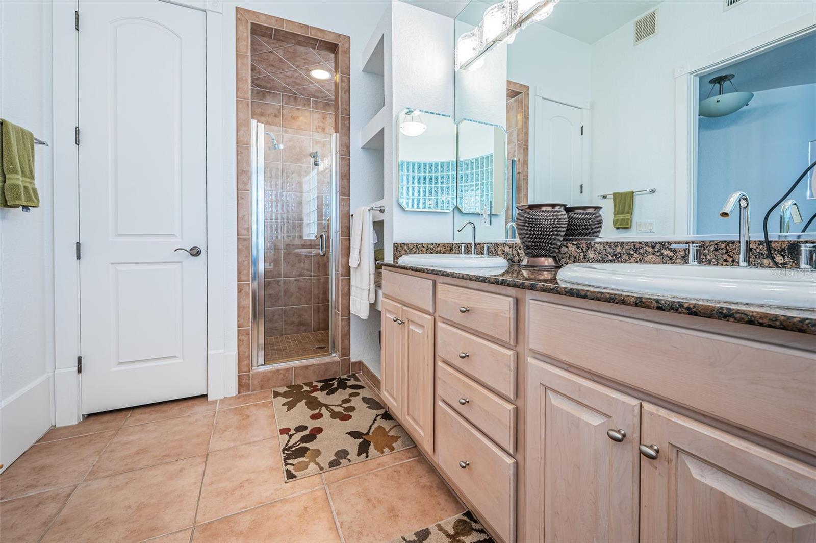 VILLAS AT MARITANA CONDO - Residential