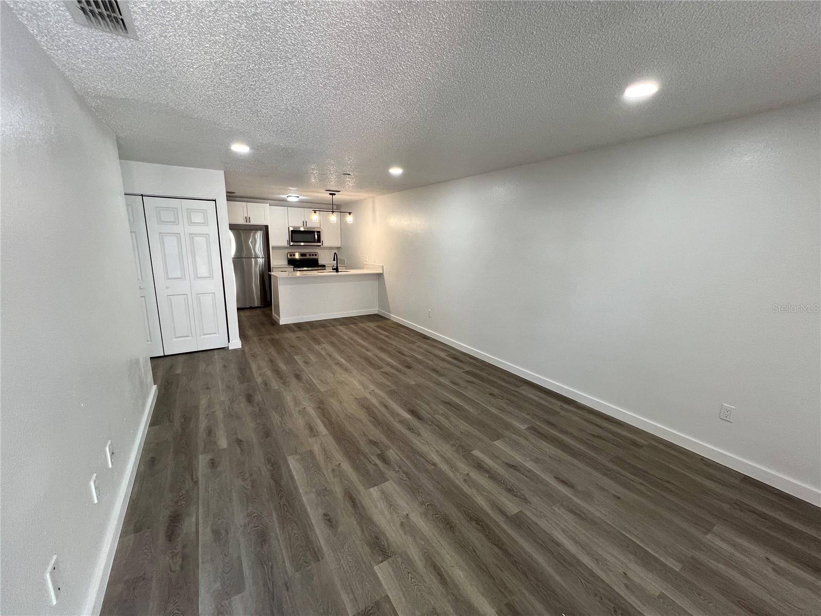 GREENFIELDS I - Residential Lease