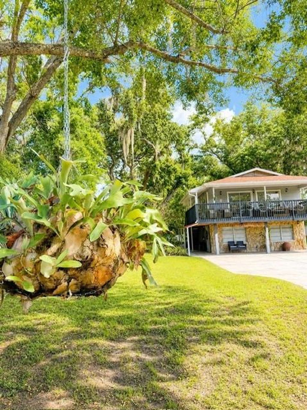 Photo of 17430 Blackwell Lane, Lutz, FL 33549 (MLS # TB8532914)
