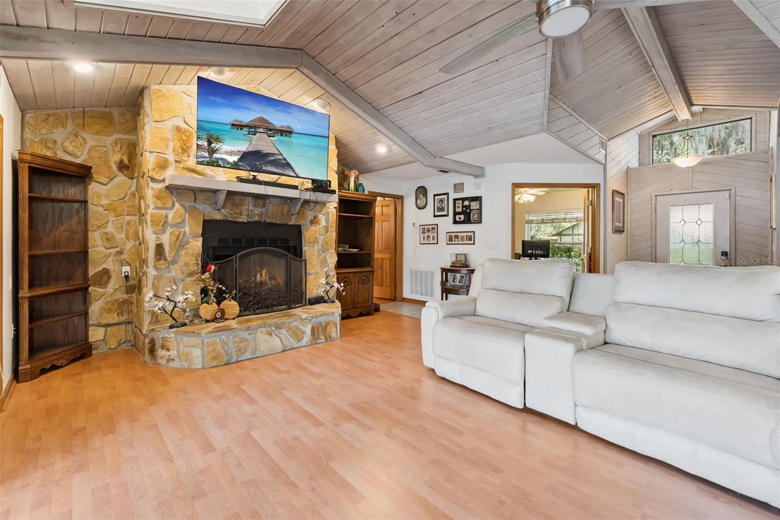 DEER BROOKE - Residential