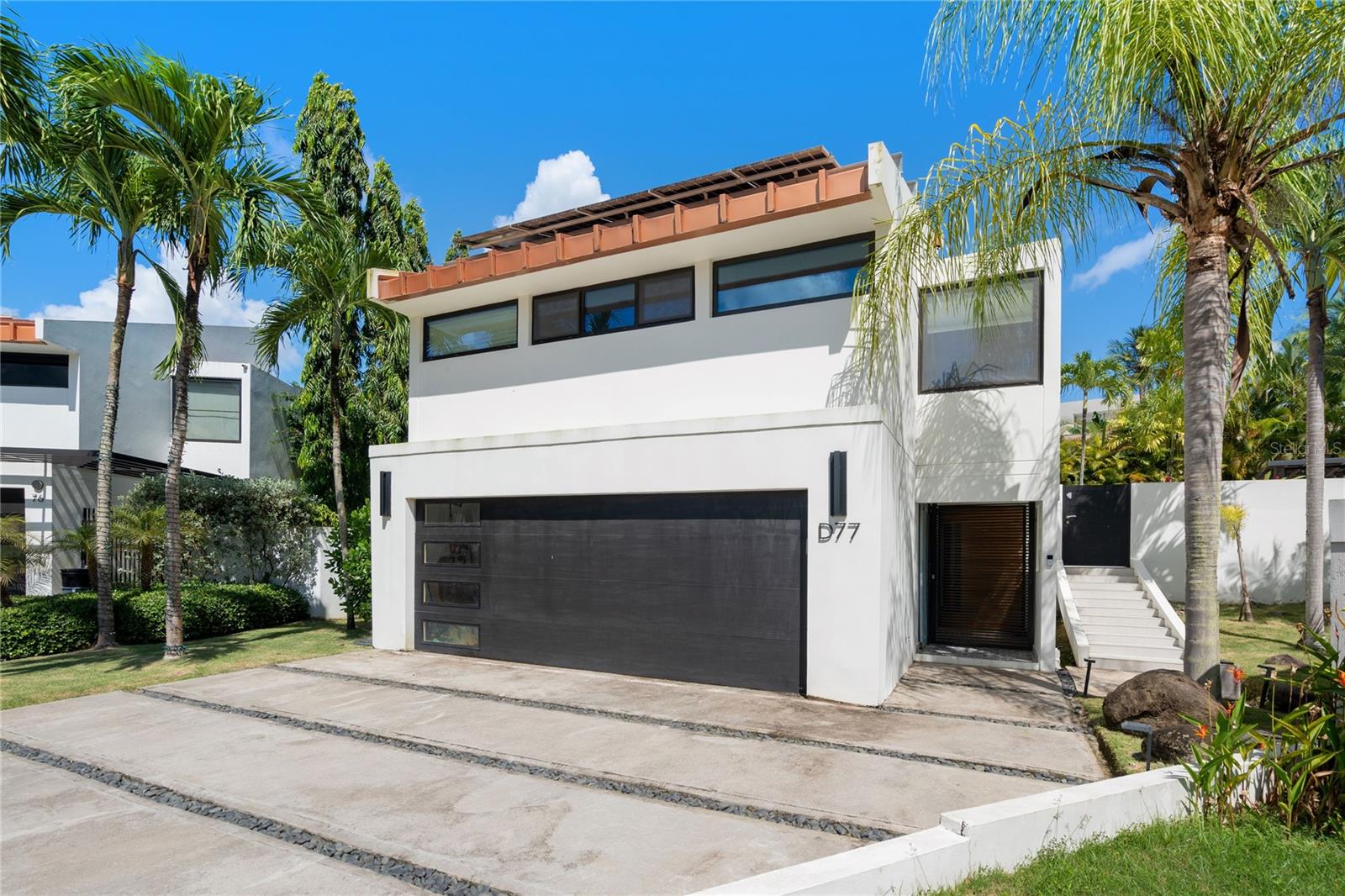 PASEO LAS VISTAS - Residential