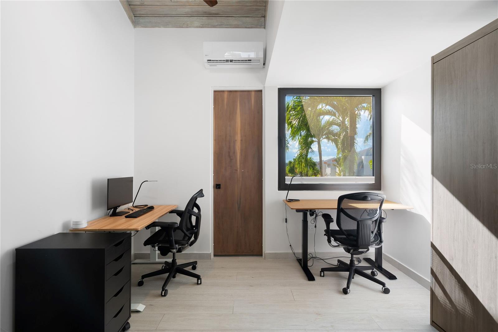 PASEO LAS VISTAS - Residential