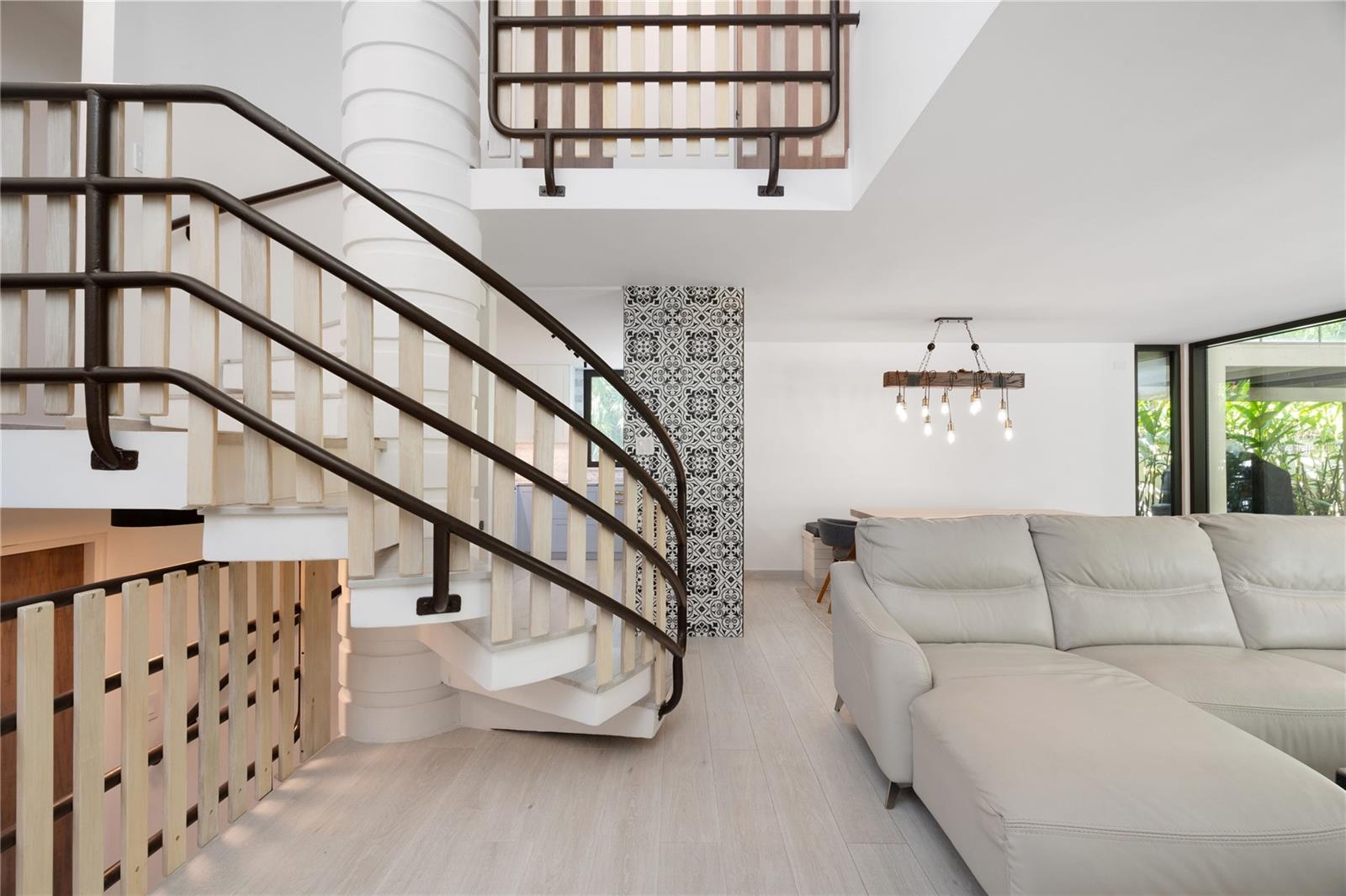 PASEO LAS VISTAS - Residential