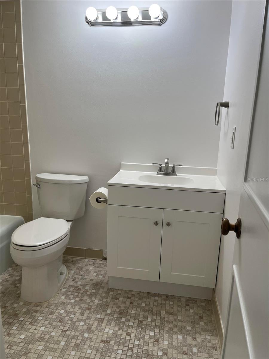 MOUNT DORA VILLA DORA CONDO UNIT 01 - Residential Lease