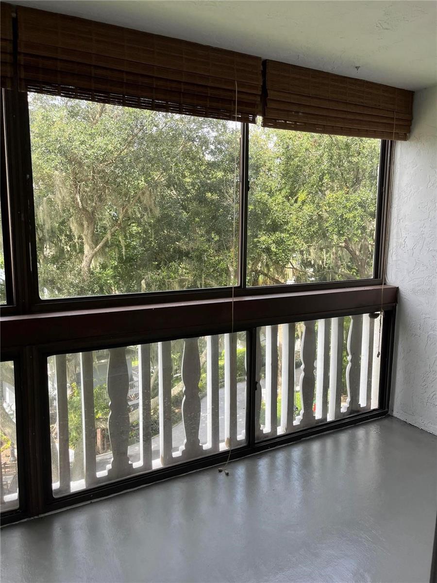 MOUNT DORA VILLA DORA CONDO UNIT 01 - Residential Lease