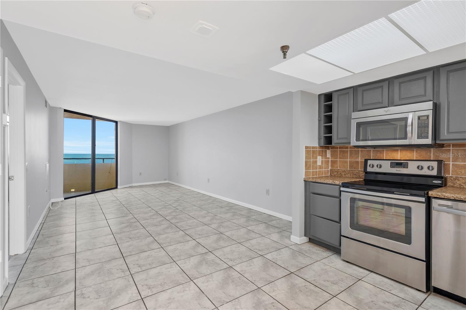 GULF ISLAND BEACH TENNIS - Residential