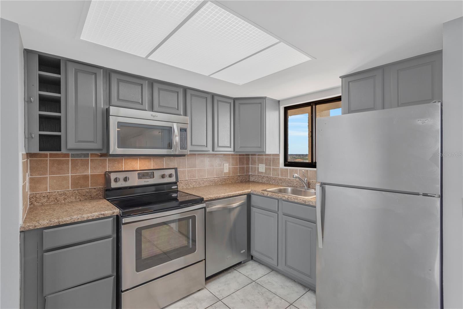 GULF ISLAND BEACH TENNIS - Residential