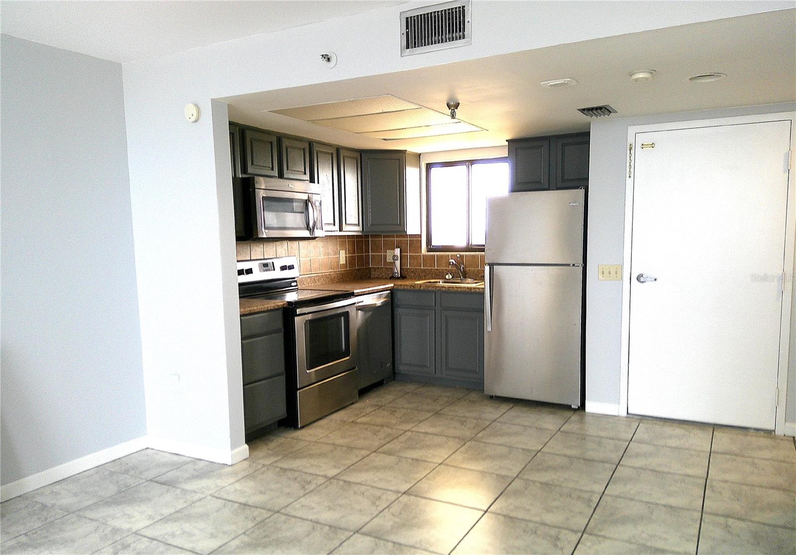 GULF ISLAND BEACH TENNIS - Residential