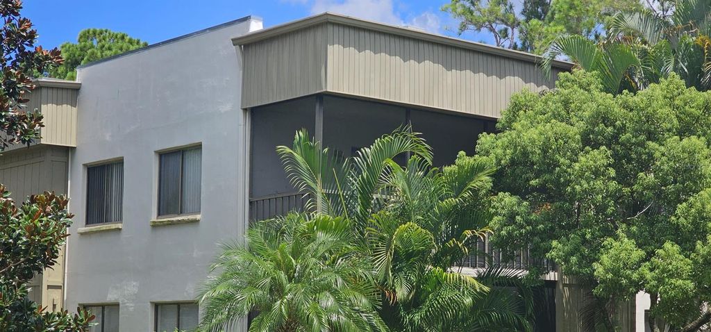 Photo of 3300 Fox Chase Circle N #231, Palm Harbor, FL 34683 (MLS # TB8460100)