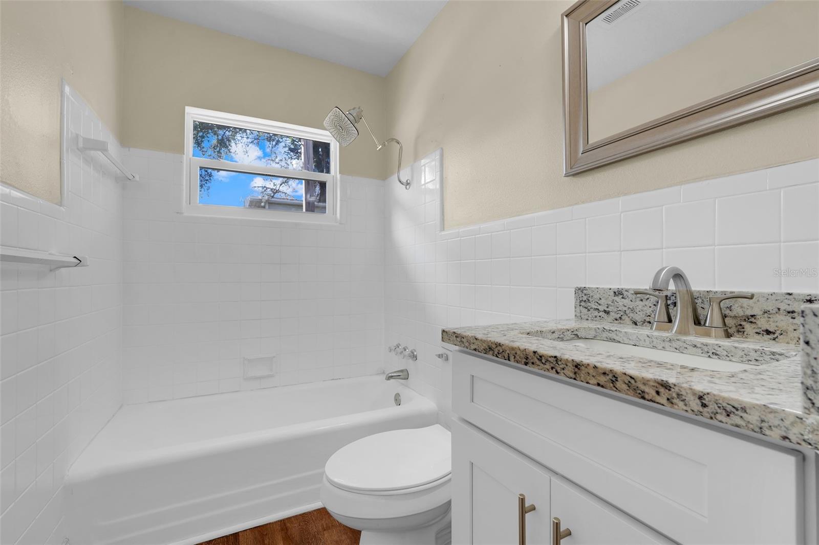 INWOOD - Residential