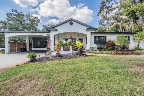 Photo of 302 Whitcomb Boulevard, Tarpon Springs, FL 34689 (MLS # TB8449597)