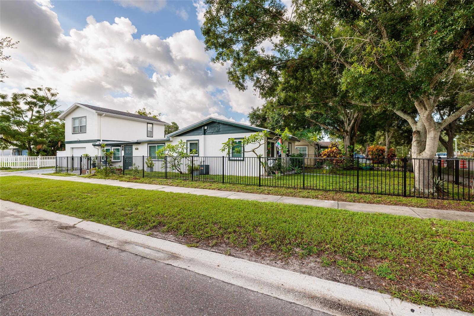 ARCADIA ANNEX - Residential
