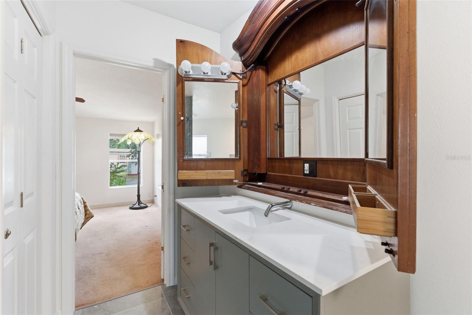 TEMPLE TERRACE WOODS - Residential