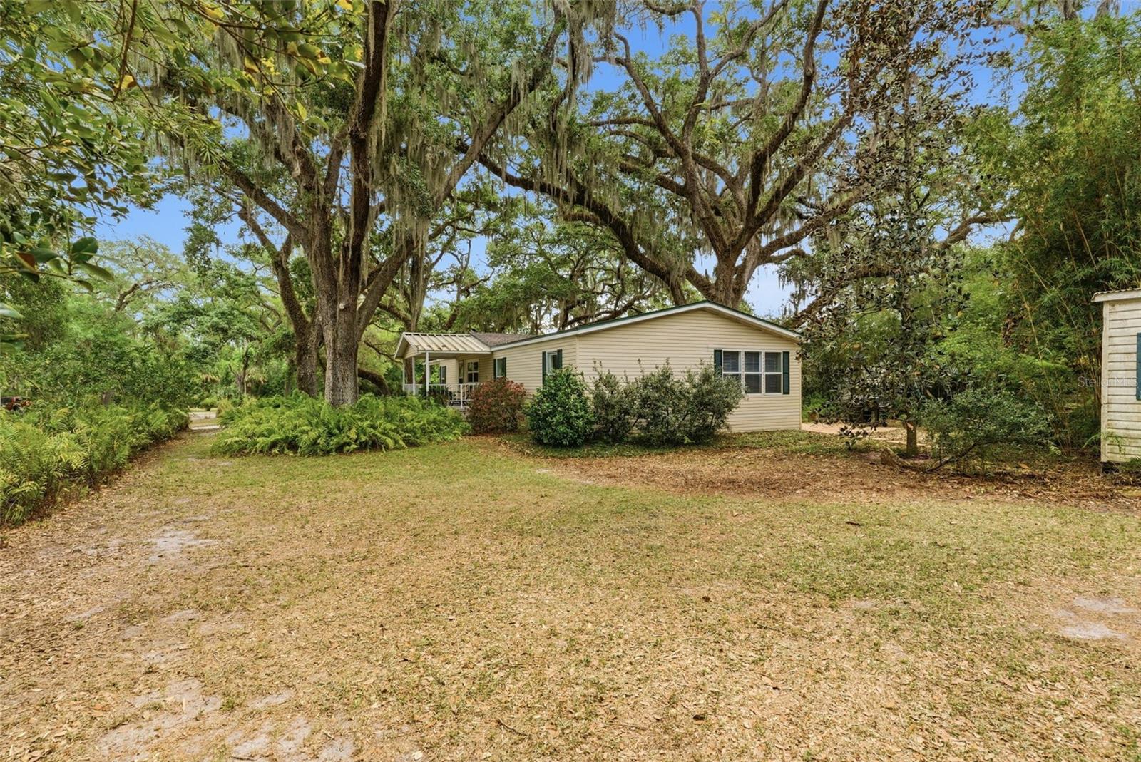 TEMPLE TERRACE WOODS - Residential