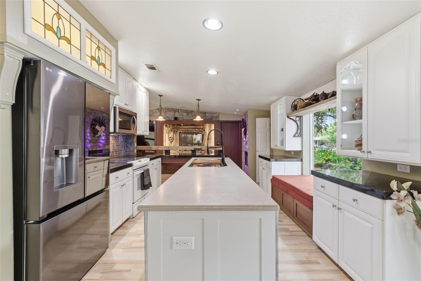 TEMPLE TERRACE WOODS - Residential