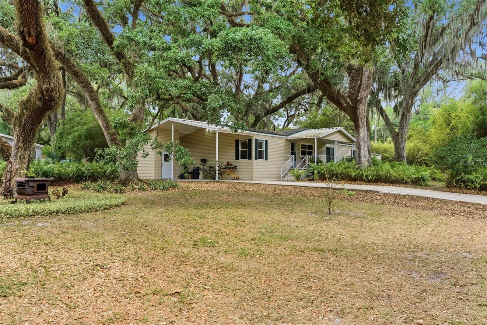 TEMPLE TERRACE WOODS - Residential