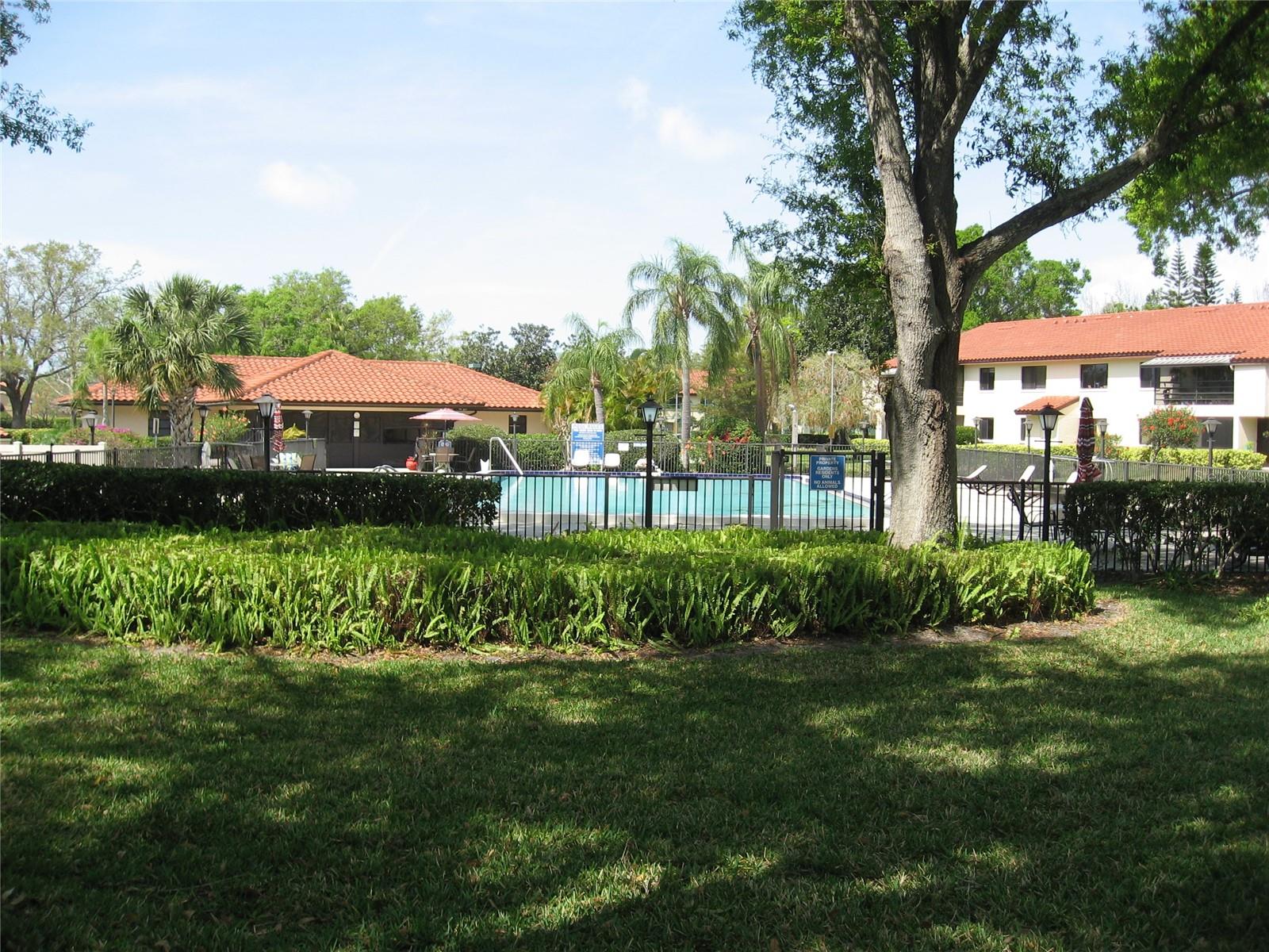 GARDENS AT PALM-AIRE COUNTRY CLUB II - Residential Lease