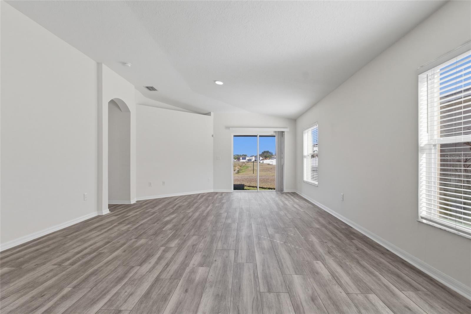 CARRIAGE POINTE PH 1 - Residential