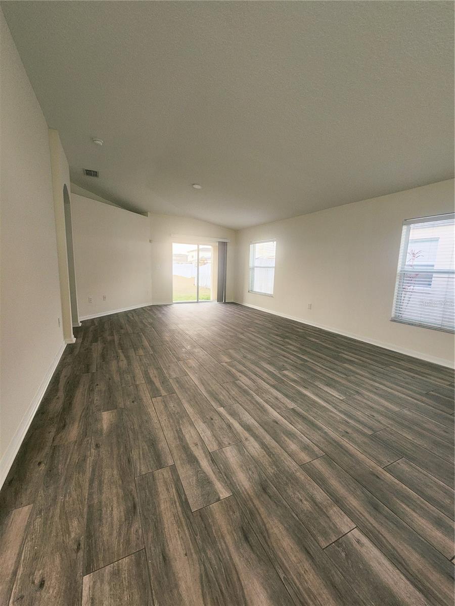 CARRIAGE POINTE PH 1 - Residential