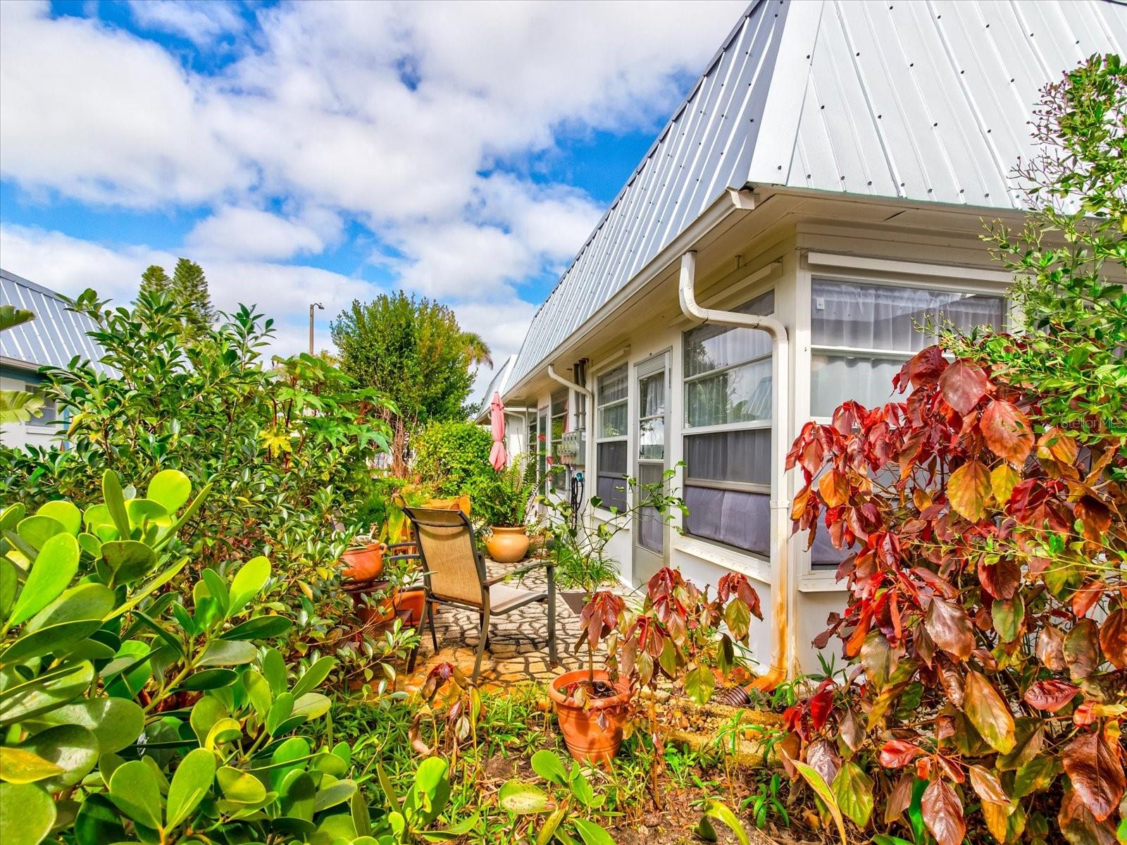 GARDENS OF BEACON SQUARE CONDO - Residential