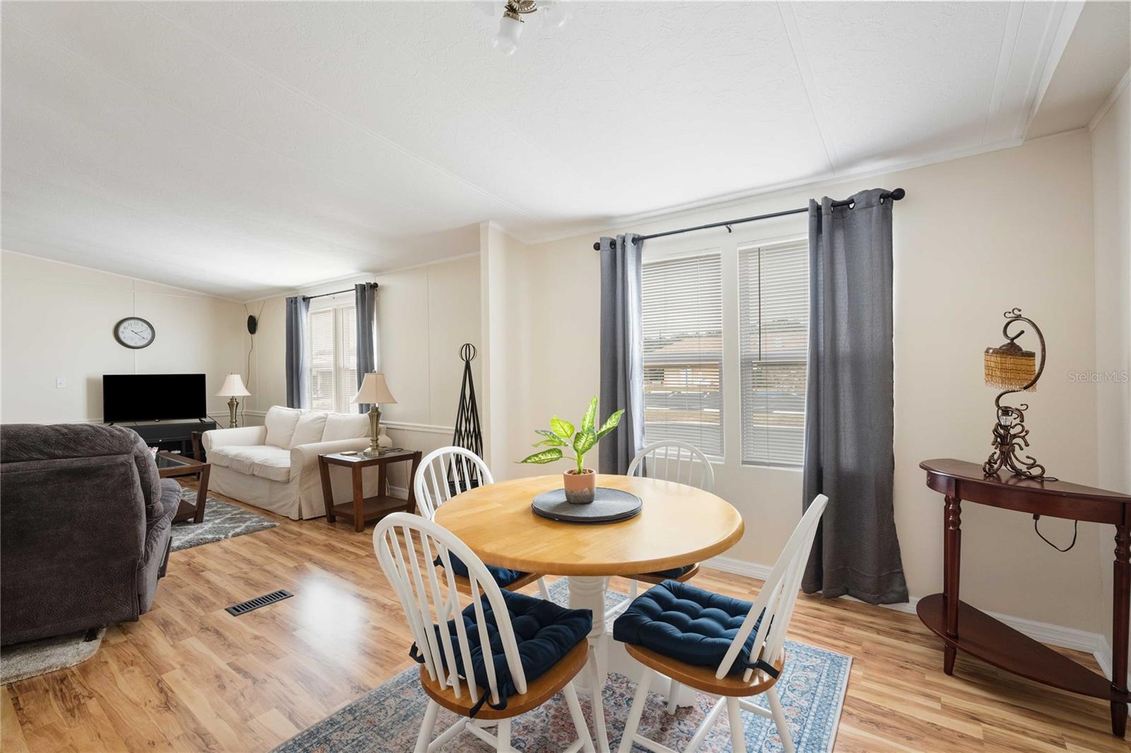 TIMBER LAKE ESTATES - Residential