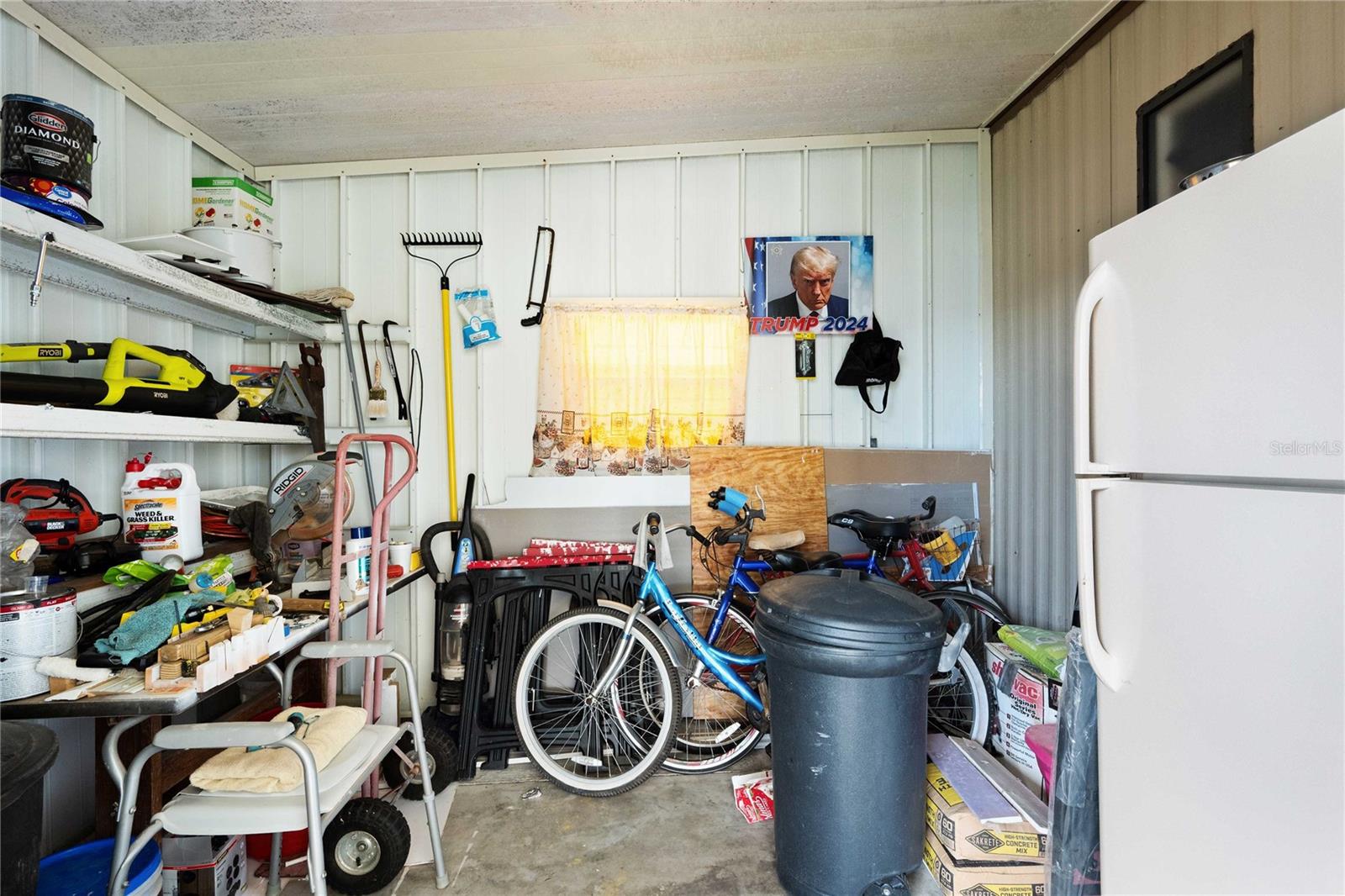 TIMBER LAKE ESTATES - Residential