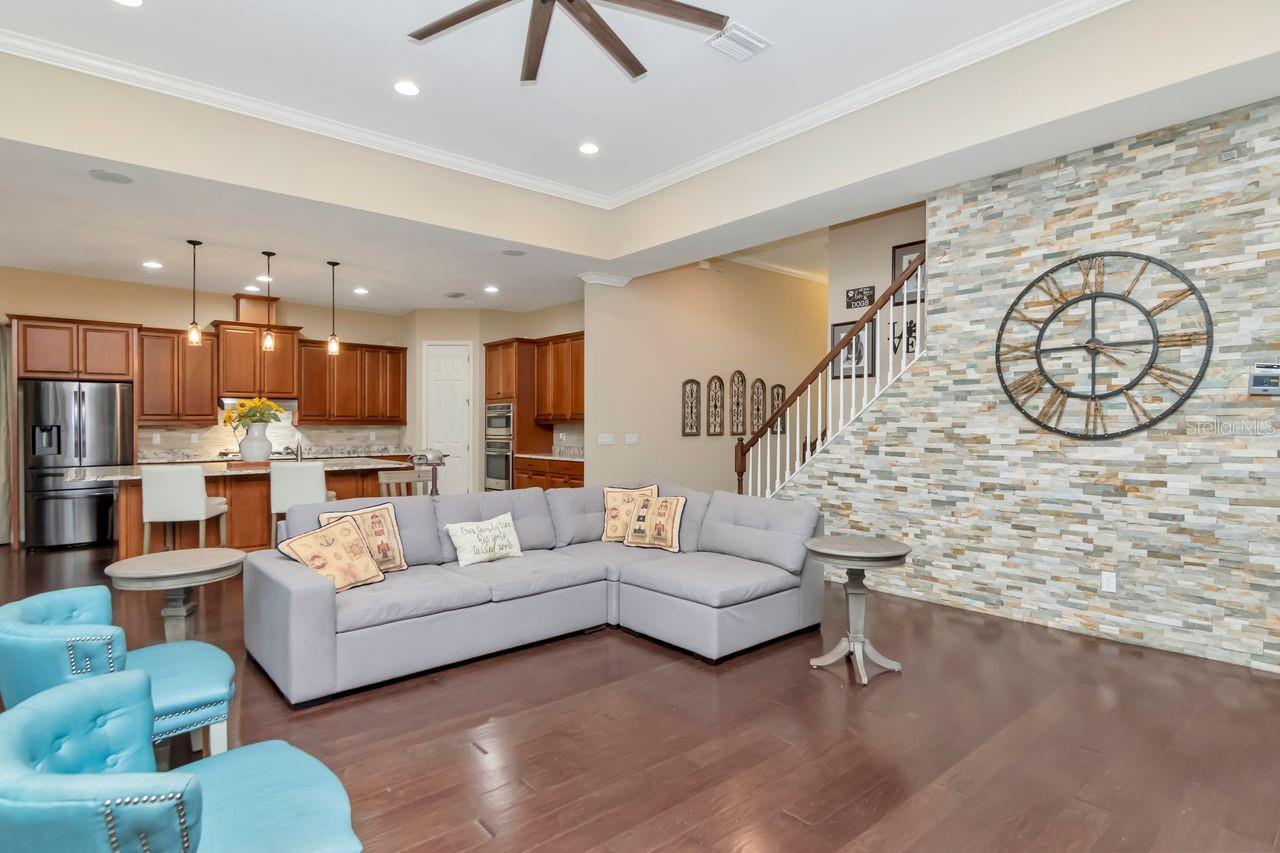 LAKESHORE RANCH PH I - Residential