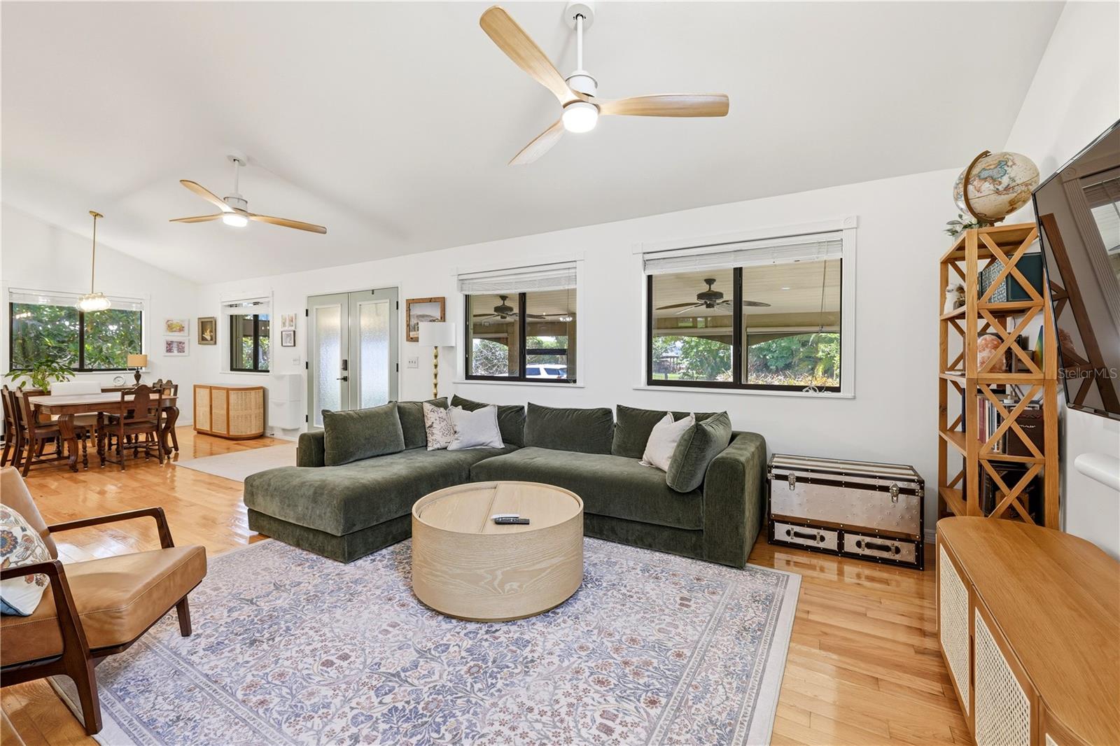 TURNBULL SHORES - Residential