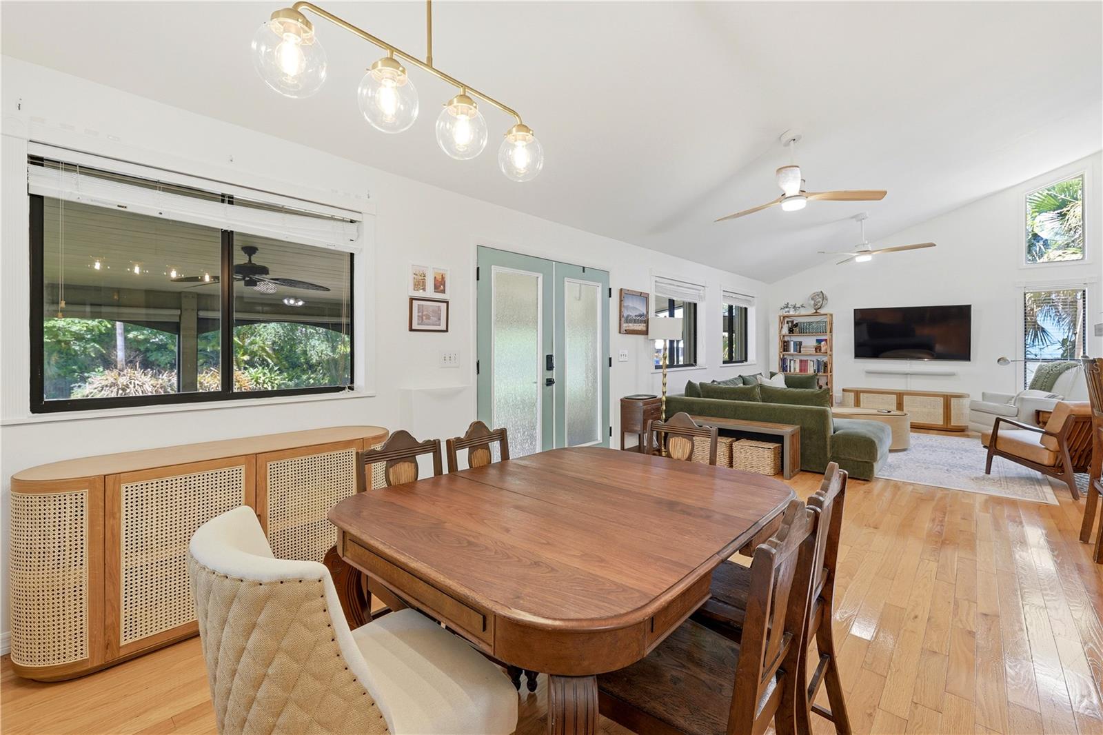 TURNBULL SHORES - Residential