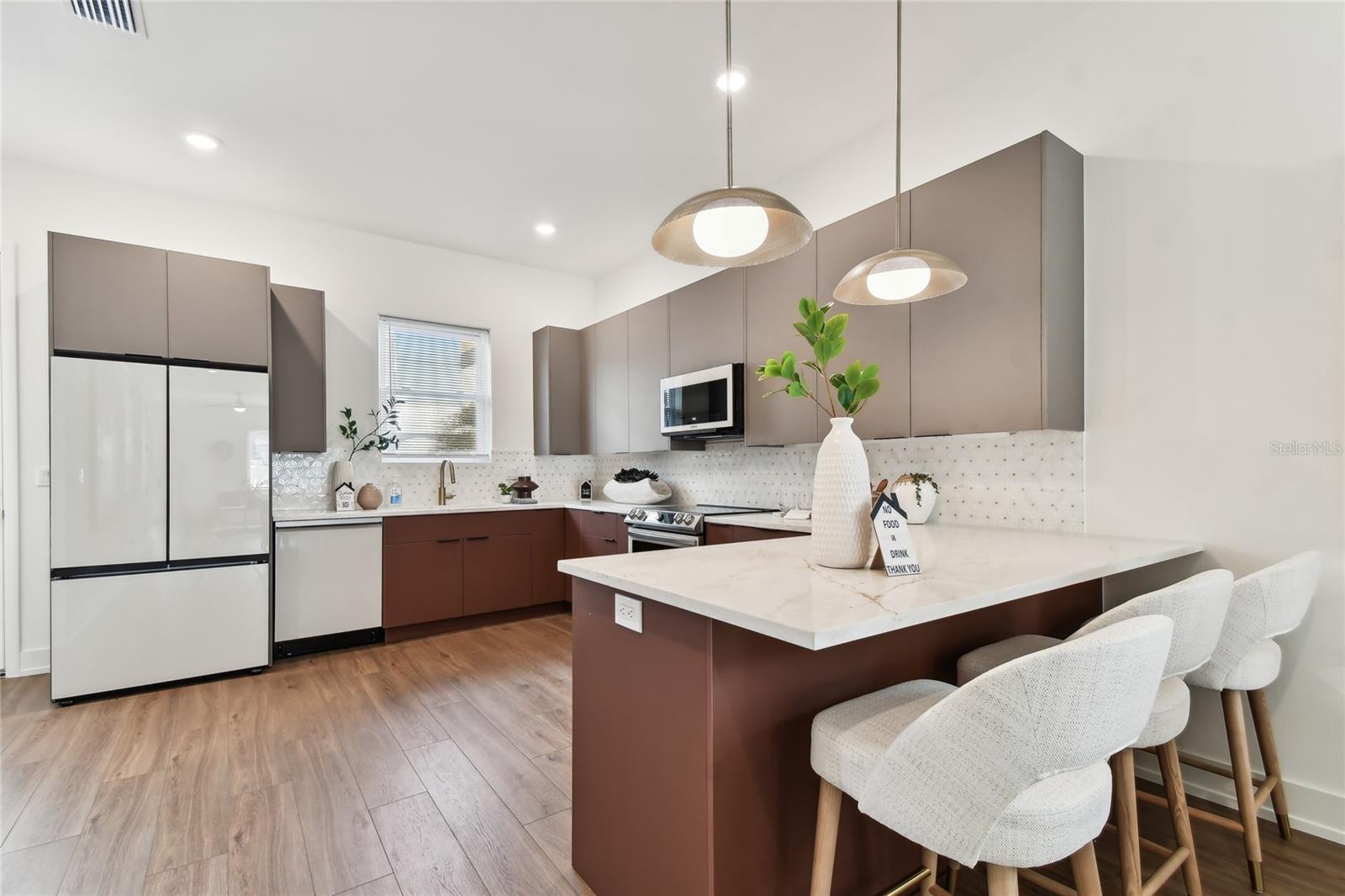 HALLS CENTRAL AVE 2 - Residential