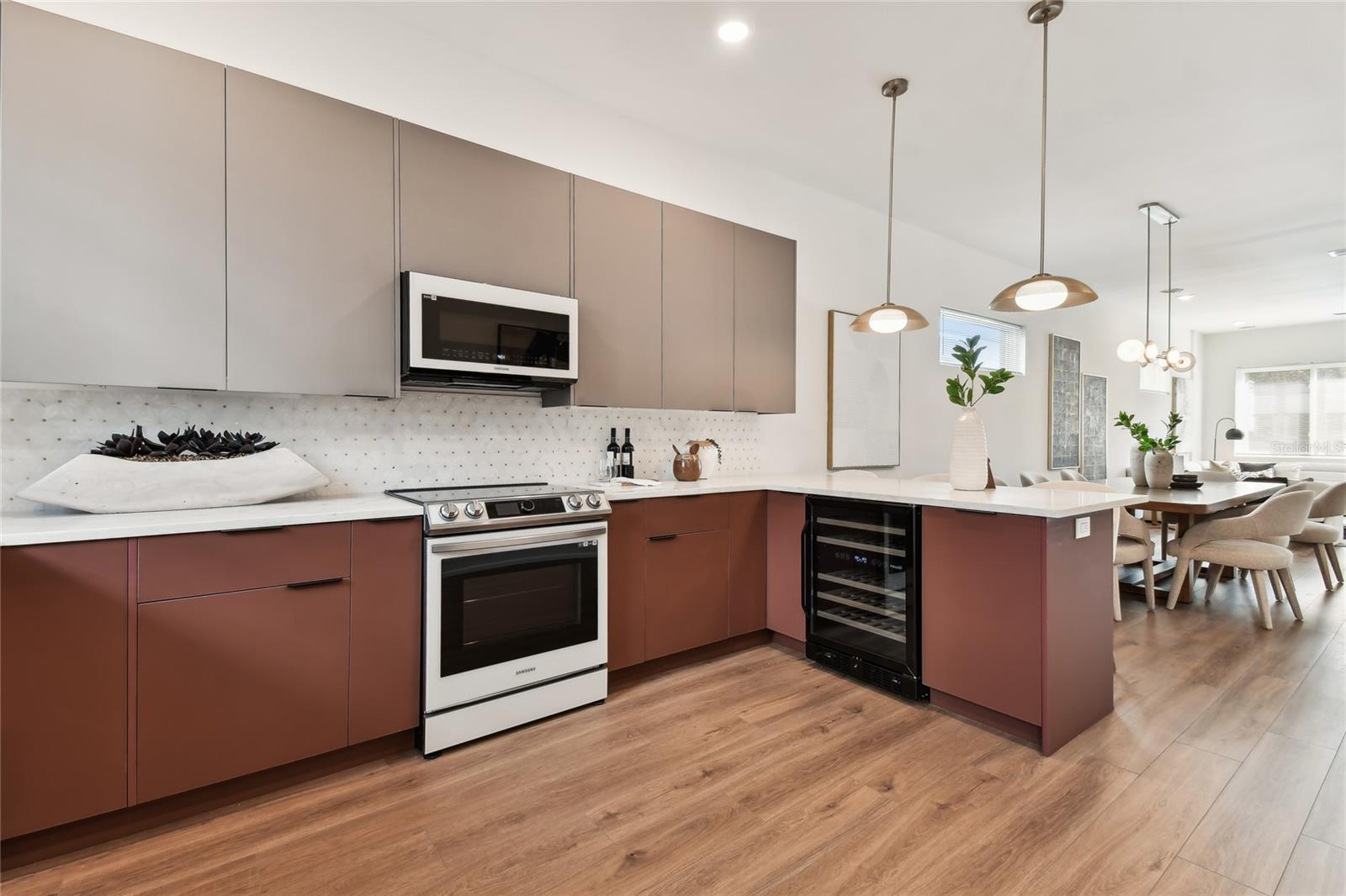 HALLS CENTRAL AVE 2 - Residential