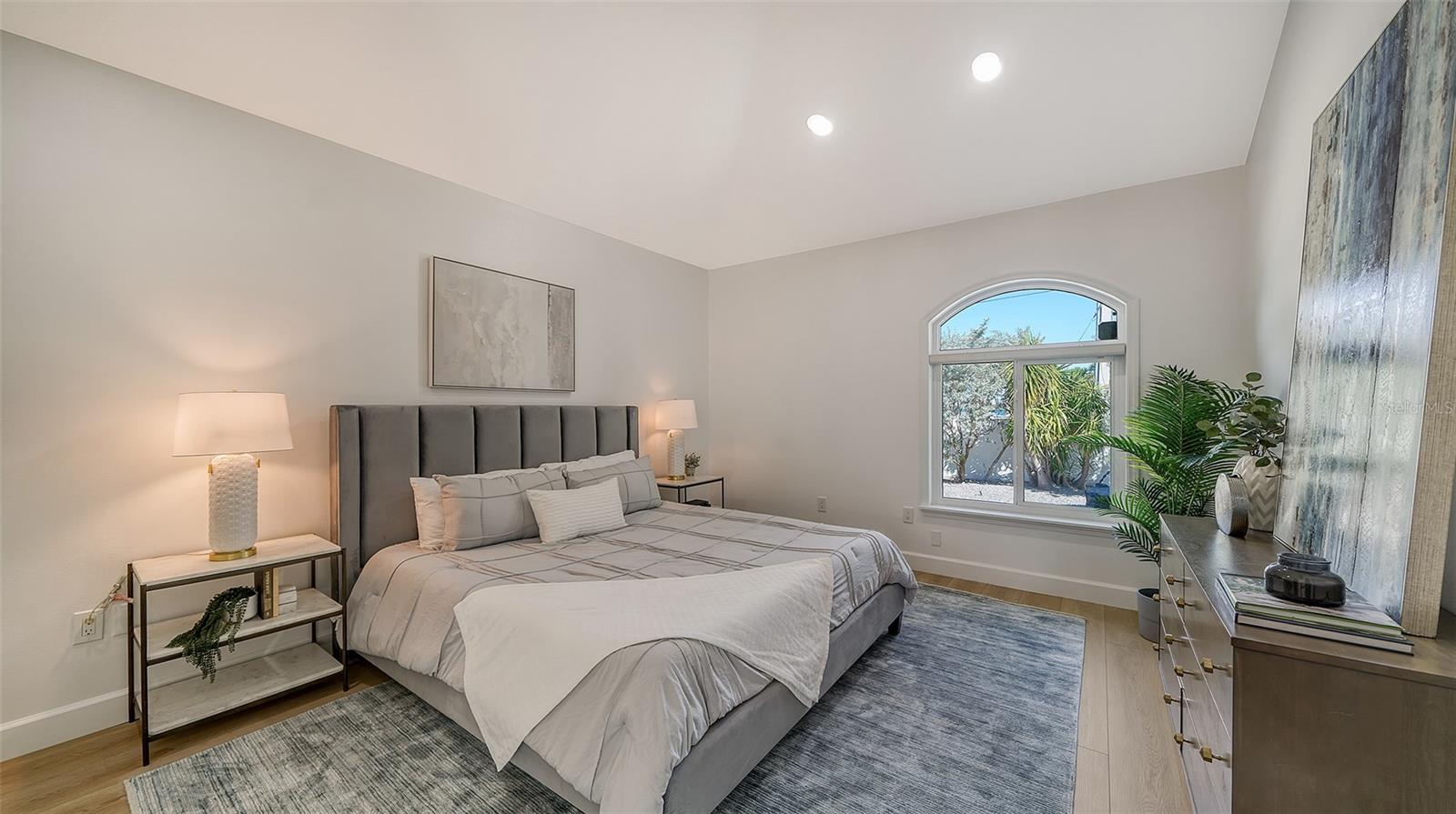 ACREAGE AND UNREC - Residential