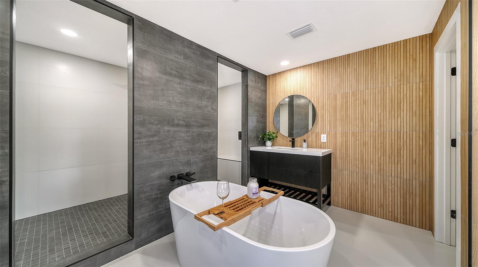 ACREAGE AND UNREC - Residential