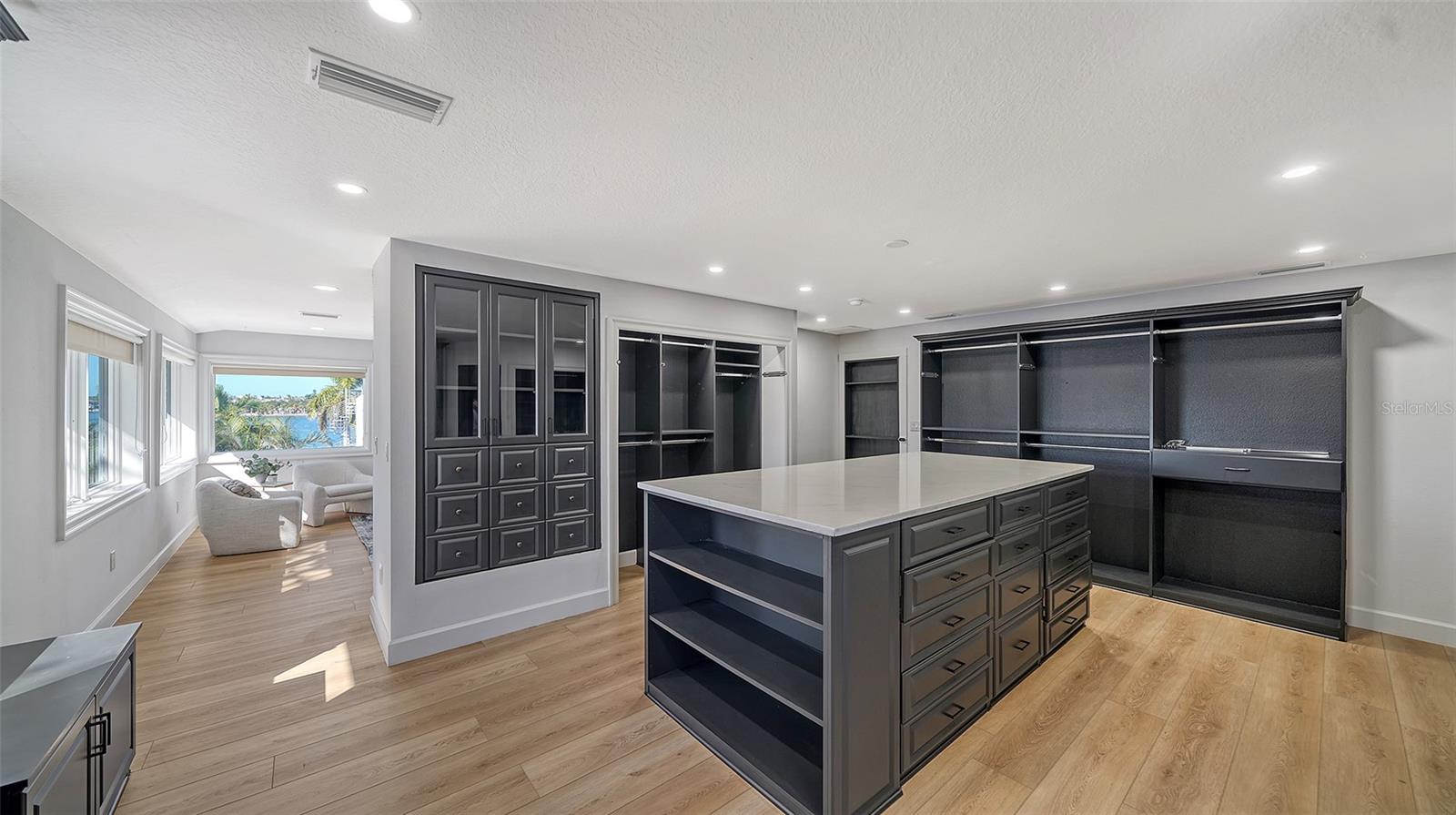 ACREAGE AND UNREC - Residential